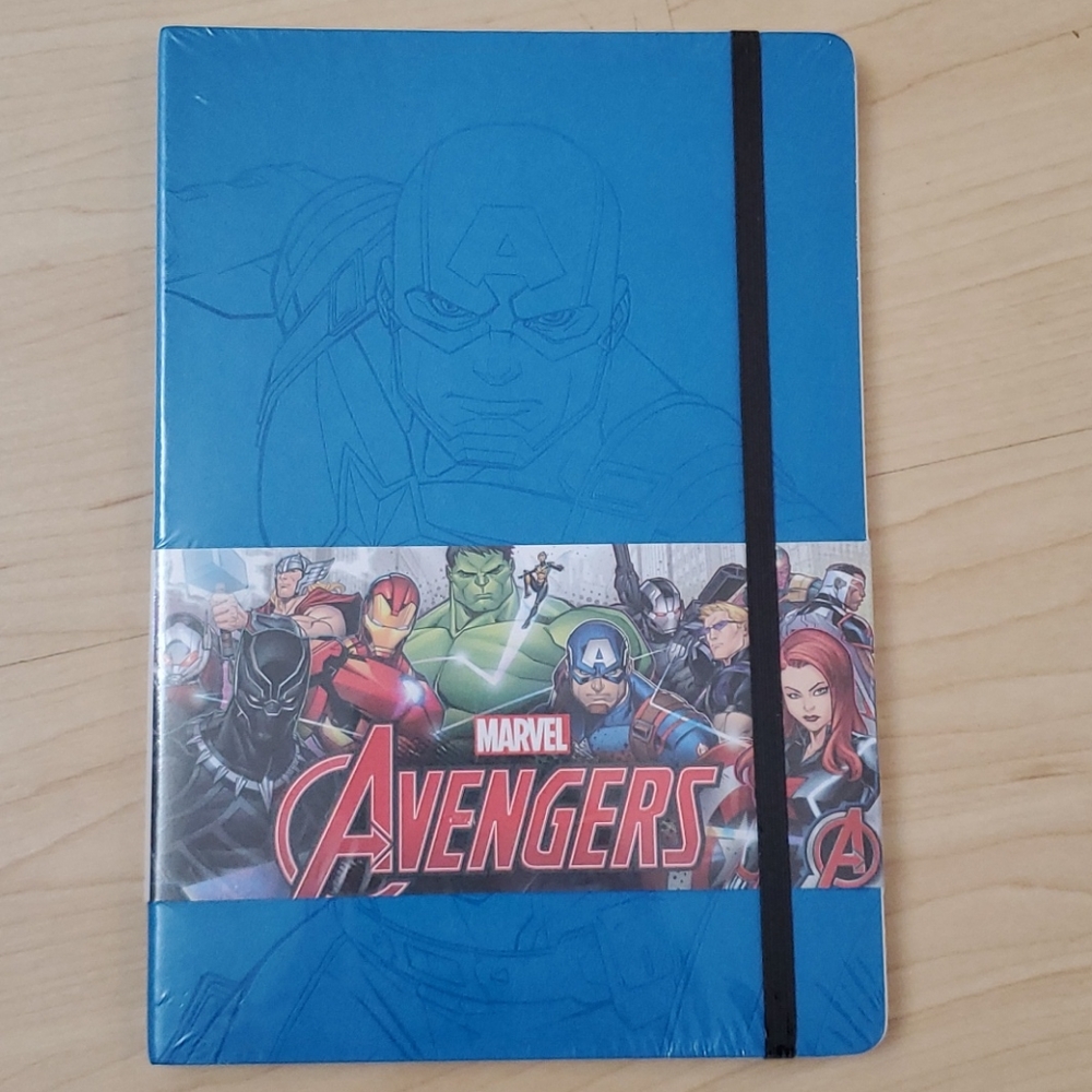 NWT Marvel Captain America Notebook